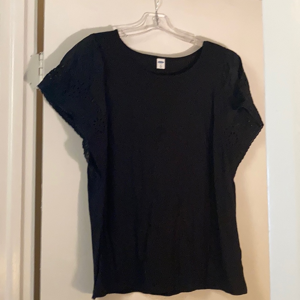 Old Navy tee